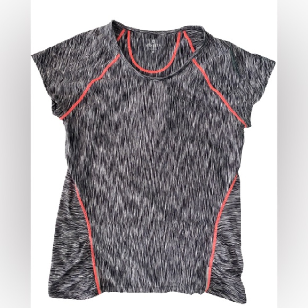 Athleta gray and black space dye shirt